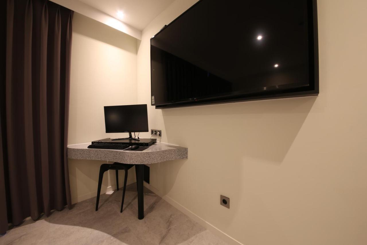 Zam101 Hotel Gimhae Esterno foto
