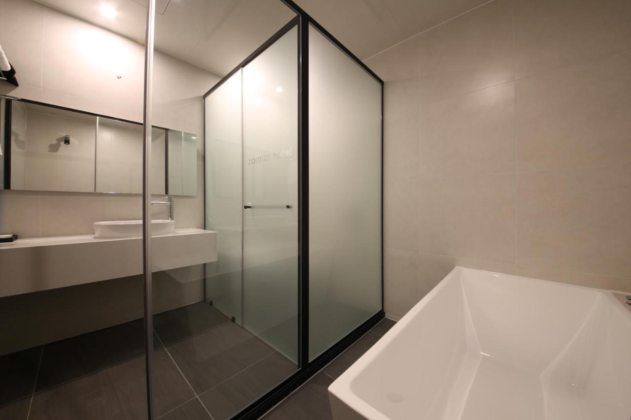 Zam101 Hotel Gimhae Esterno foto