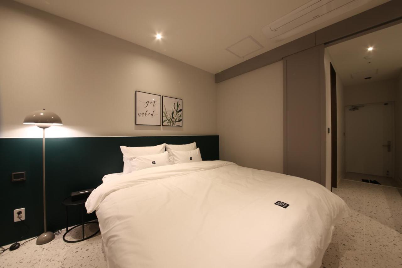 Zam101 Hotel Gimhae Esterno foto