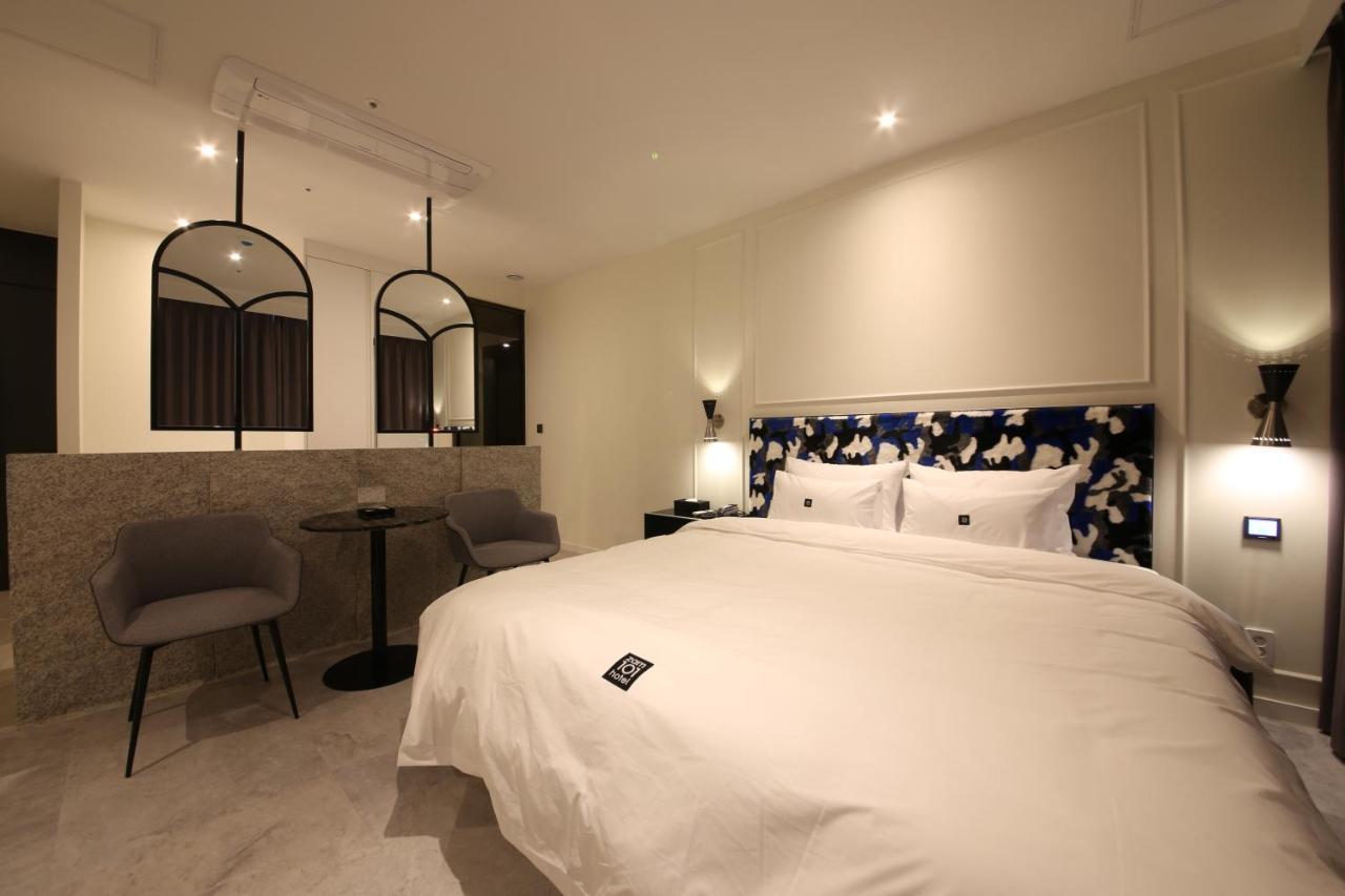 Zam101 Hotel Gimhae Esterno foto
