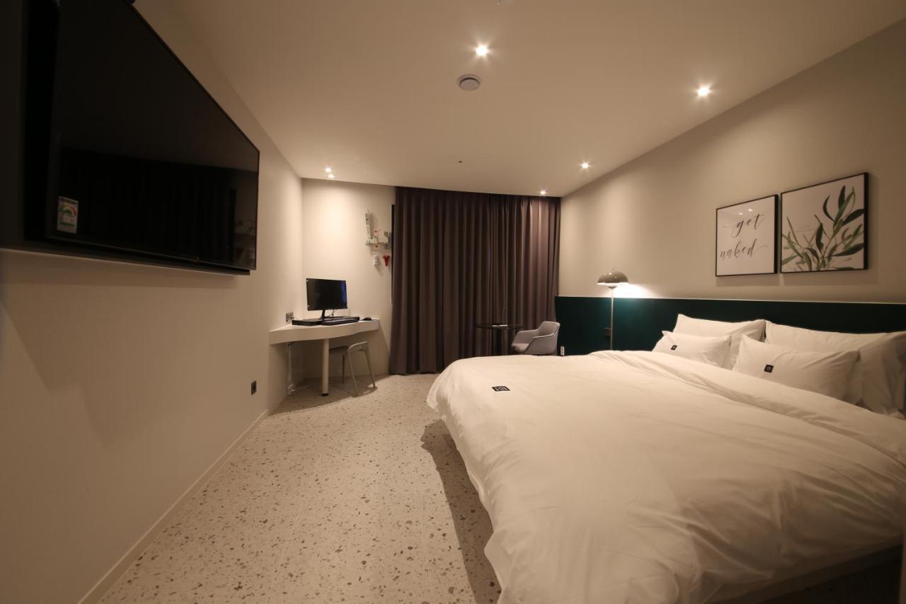 Zam101 Hotel Gimhae Esterno foto