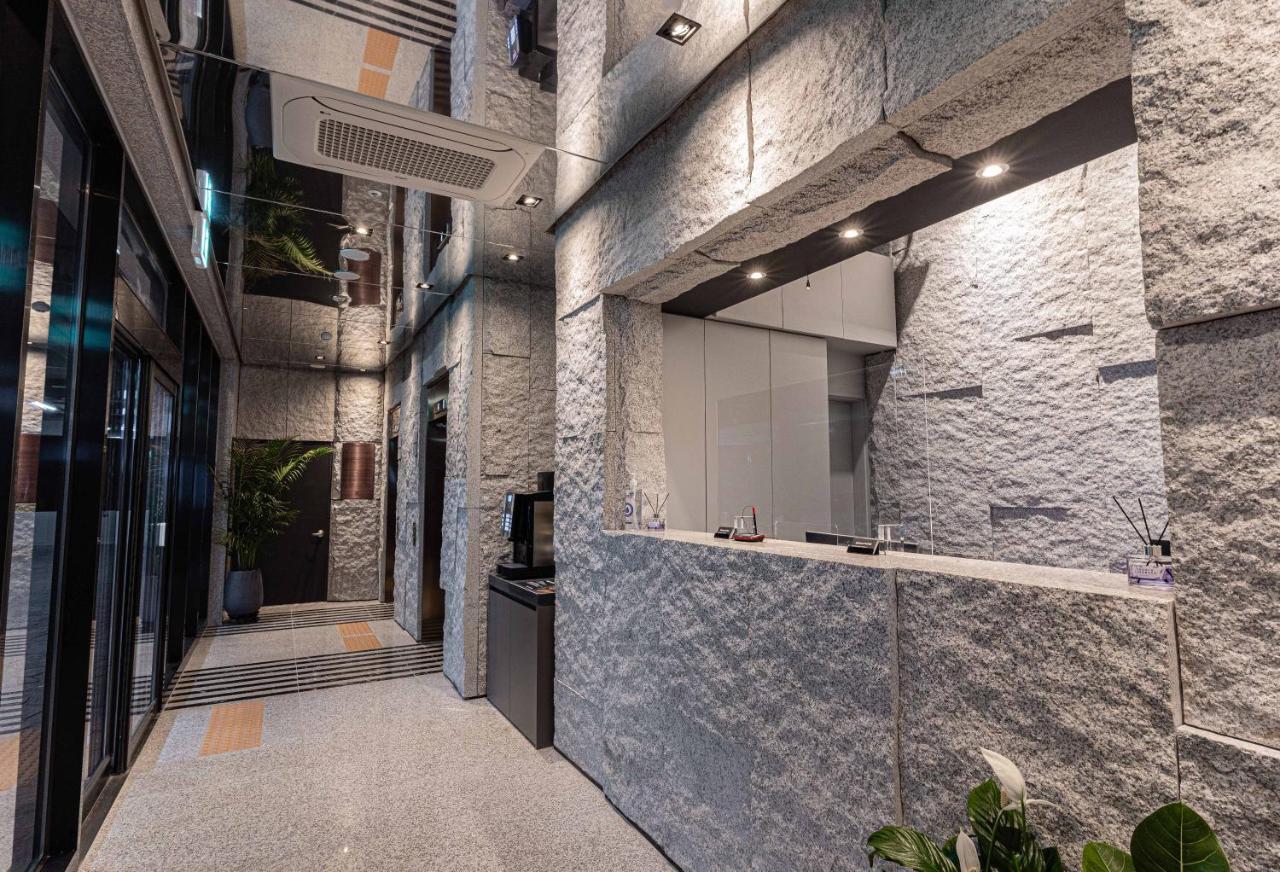 Zam101 Hotel Gimhae Esterno foto
